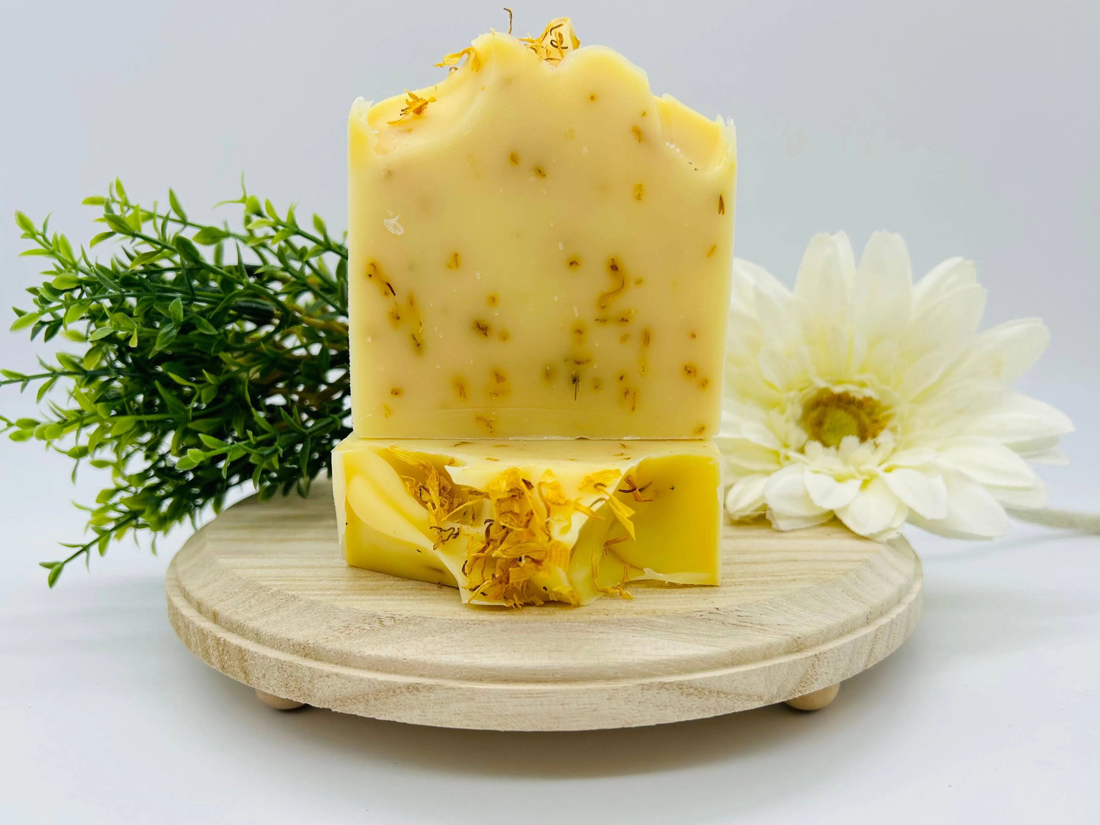 Calendula Lemongrass Handmade Soap Bar NATURAL VEGAN - Image 3