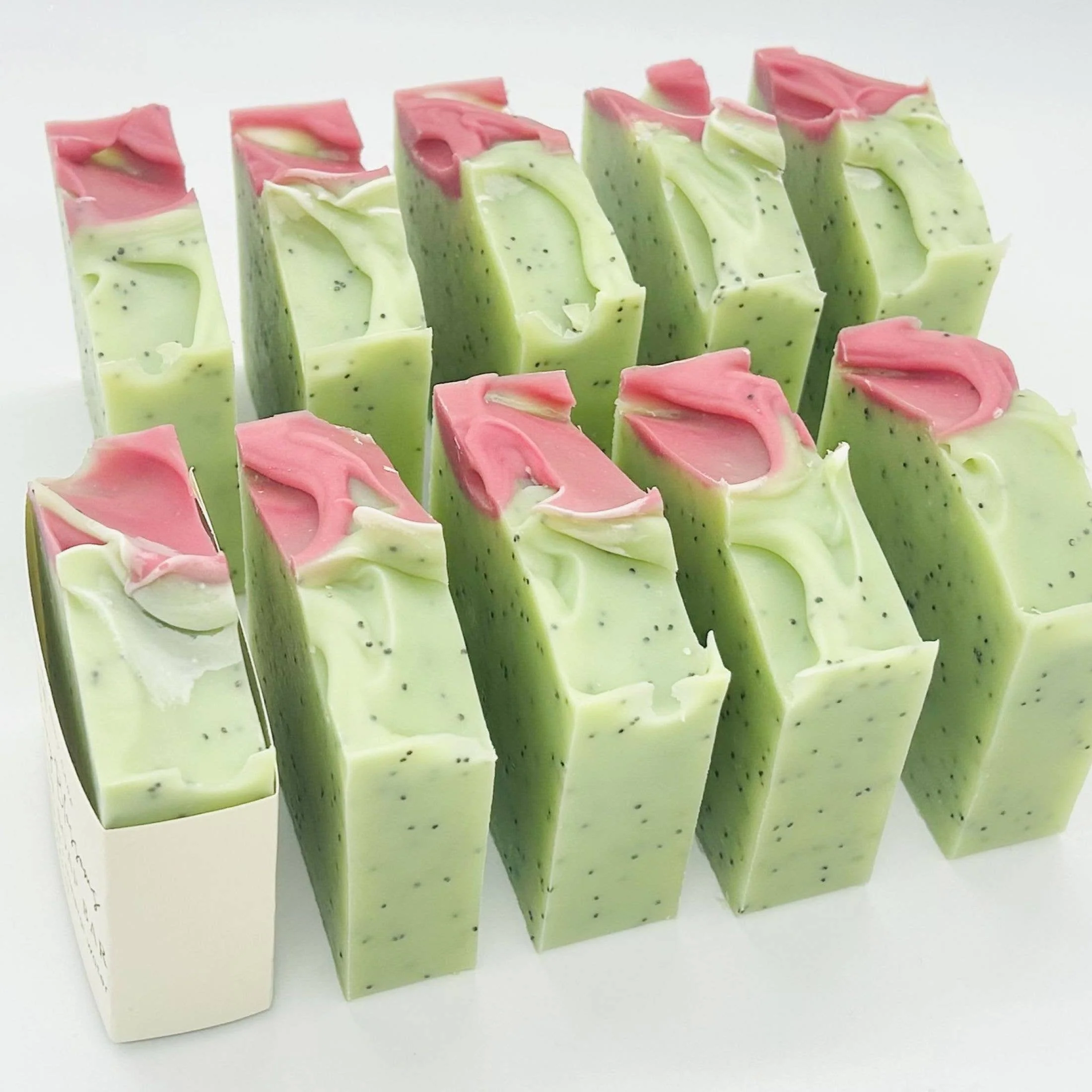 Daisies & Poppies Handmade Soap Bar - Image 4