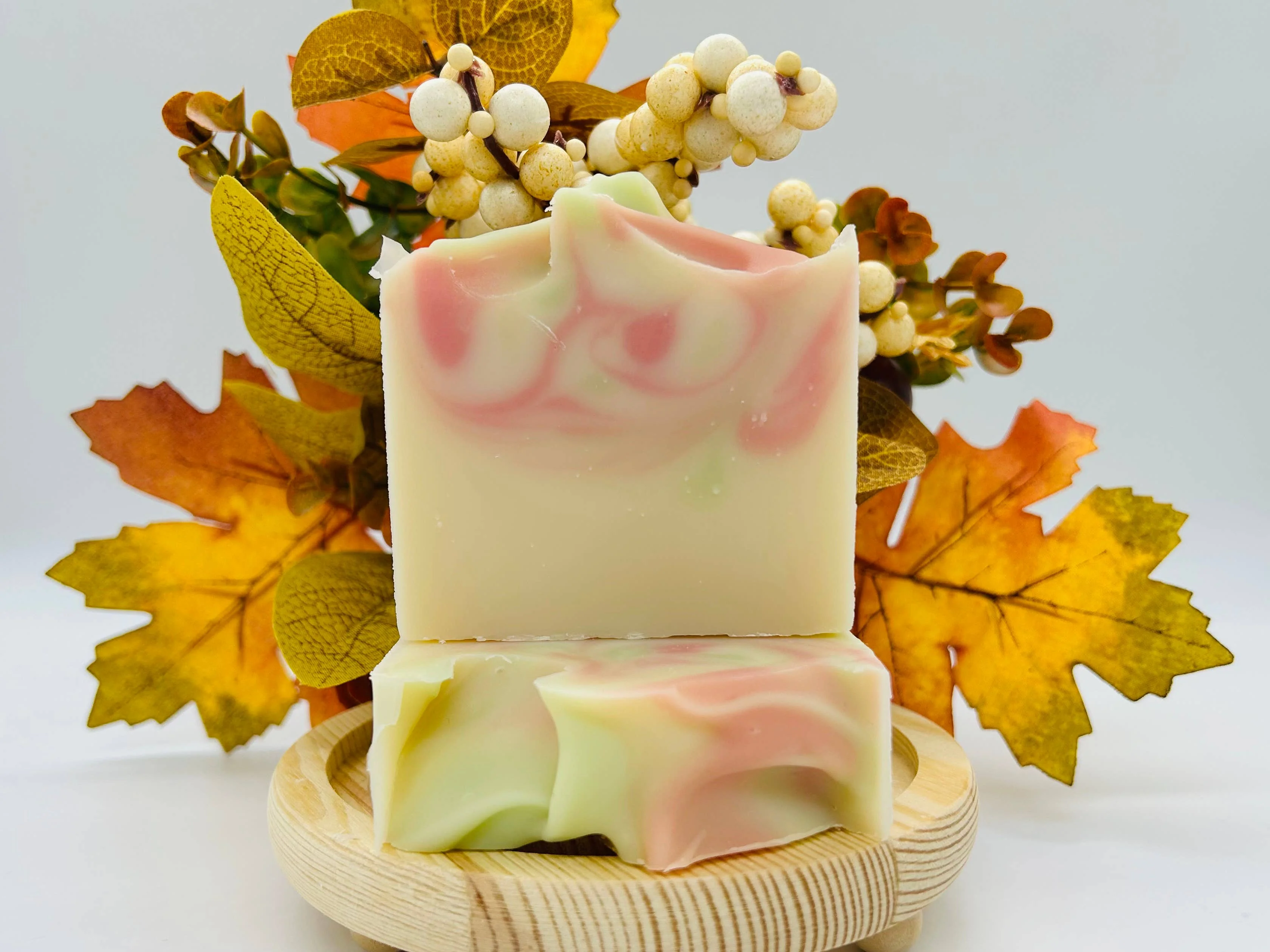 Crisp Apple Sage Handmade Soap Bar - Image 6