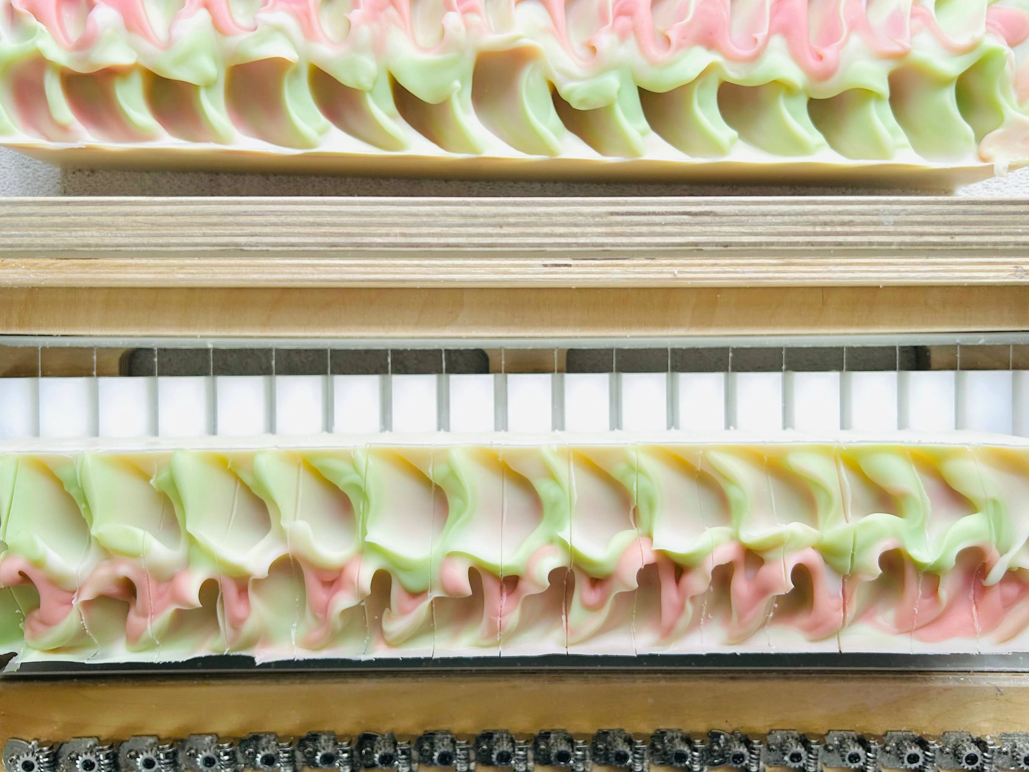 Crisp Apple Sage Handmade Soap Bar - Image 8