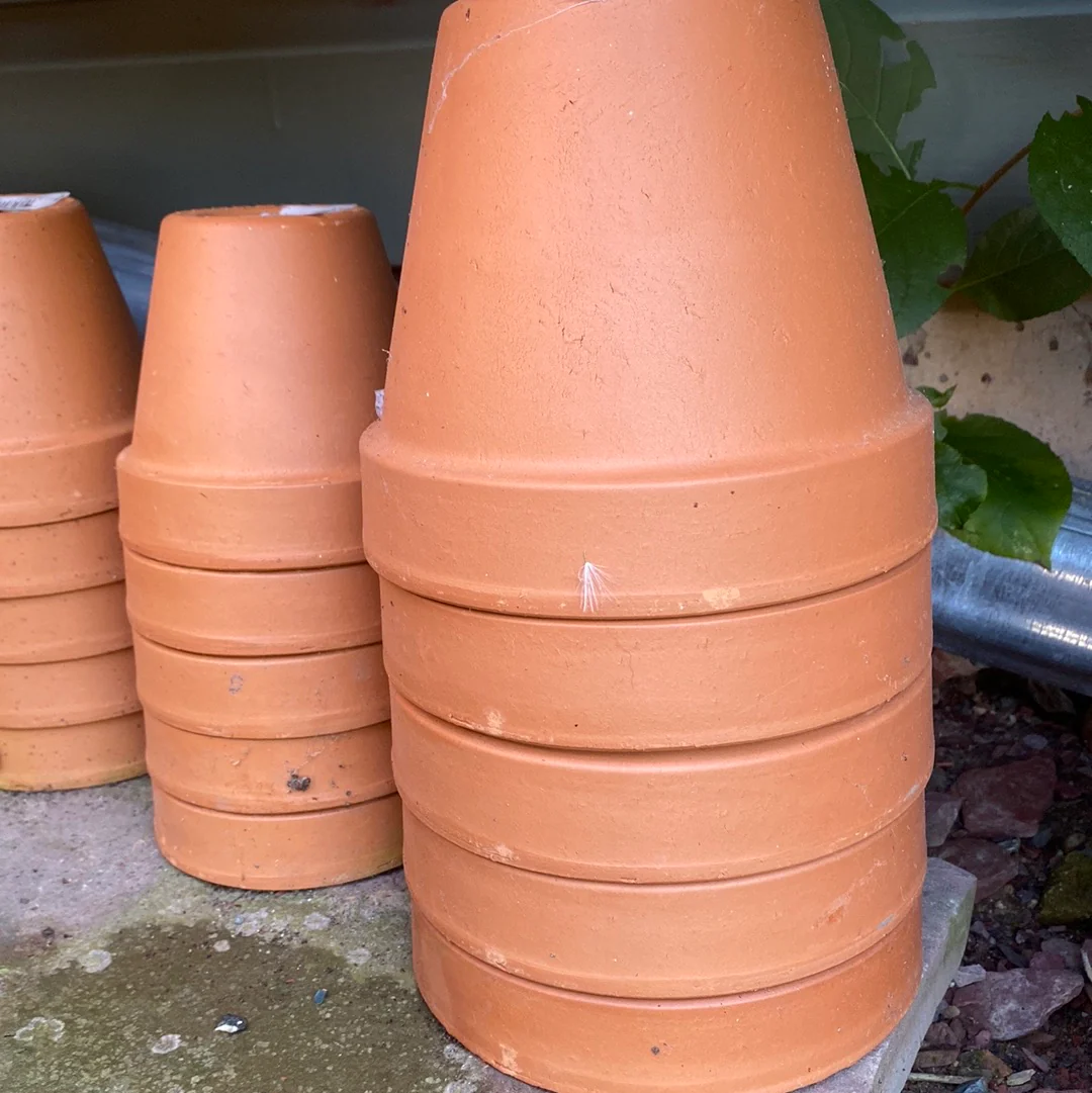 Terracotta Pots - Assorted - Image 2