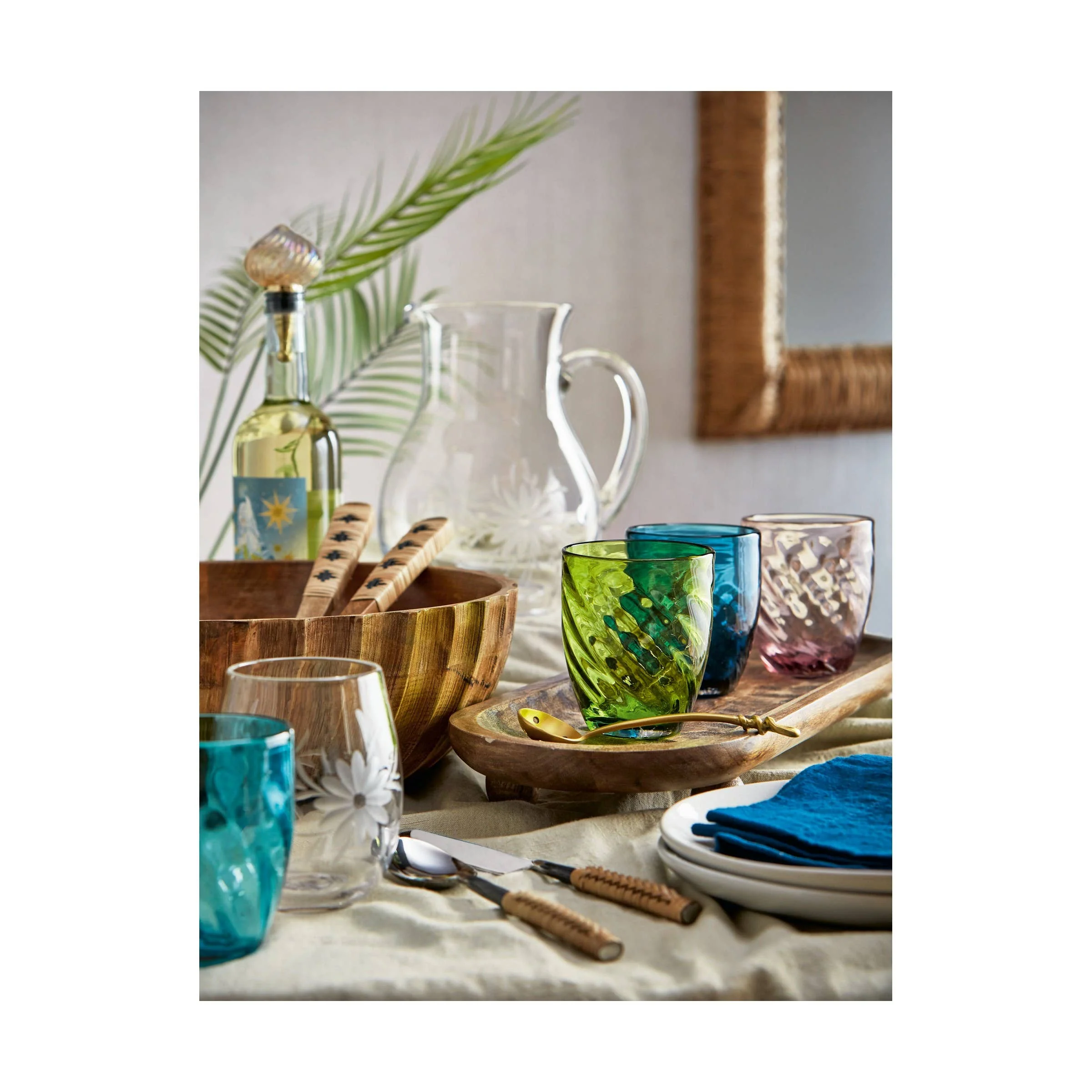 Fleur Etched Glass Pitcher - Clear - Image 3