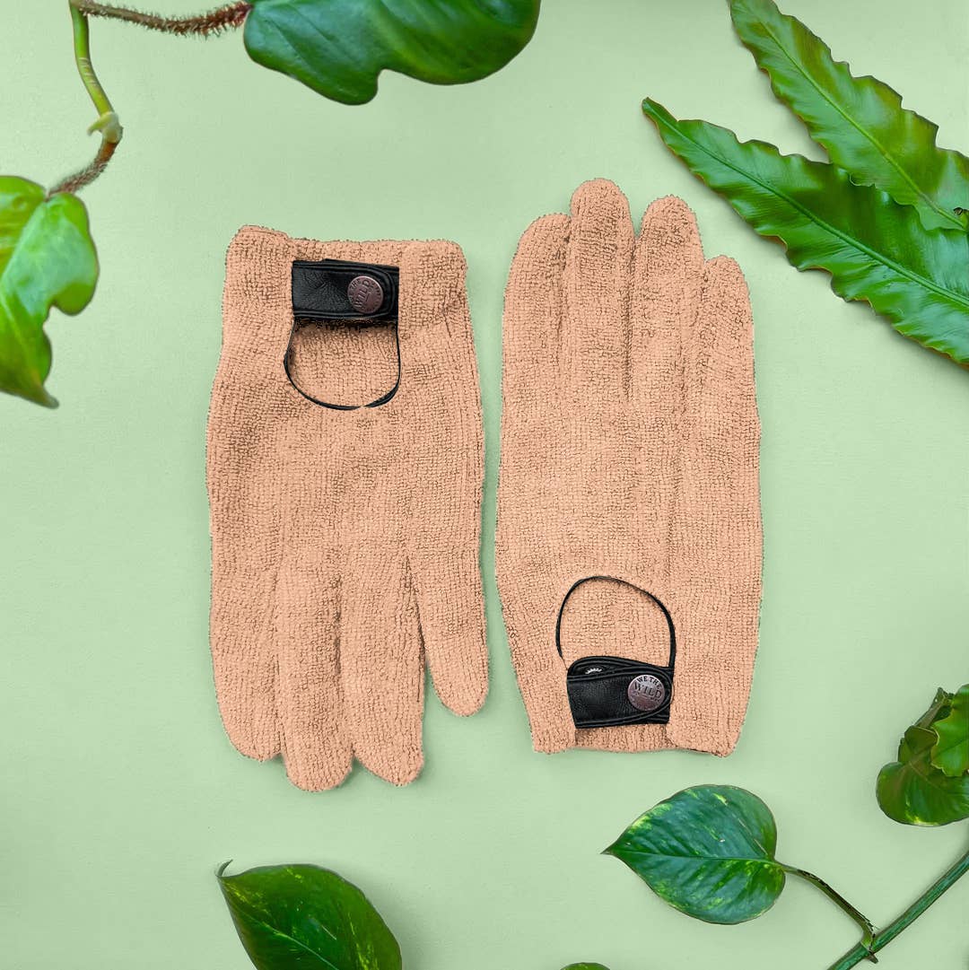 Microfiber Leaf Cleaning Gloves - Pink - Image 2