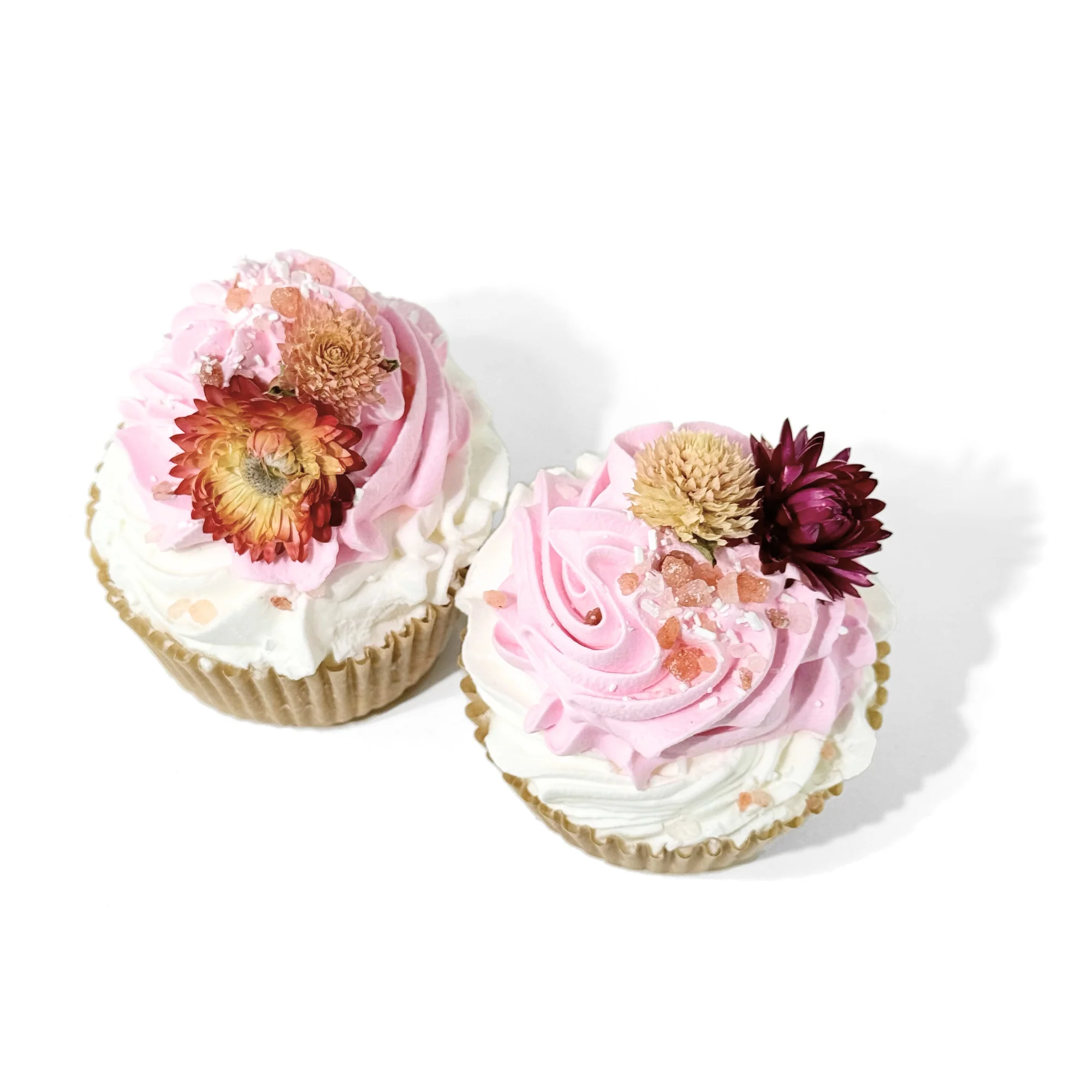 Peppermint Flowers Cupcake Bath Bomb - Image 3