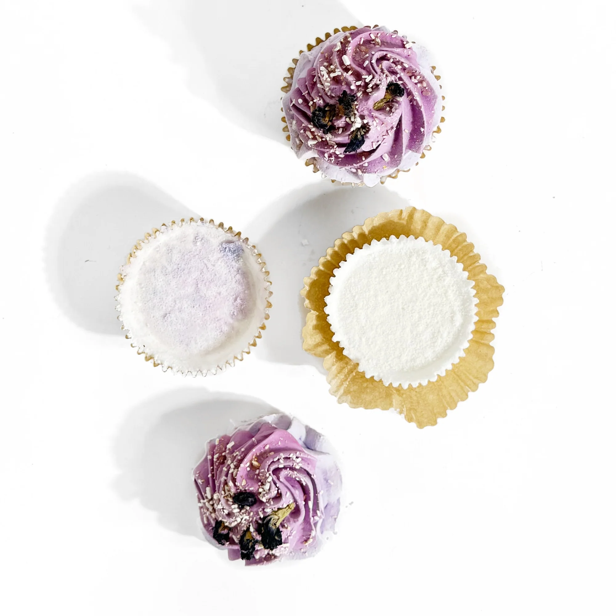 Peppermint Flowers Cupcake Bath Bomb - Image 5