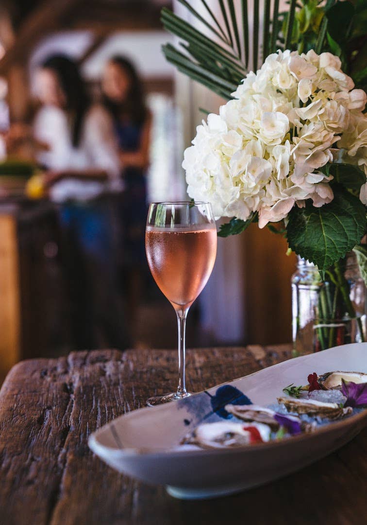 TÖST ROSE a Non-Alcoholic Refresher - Image 3