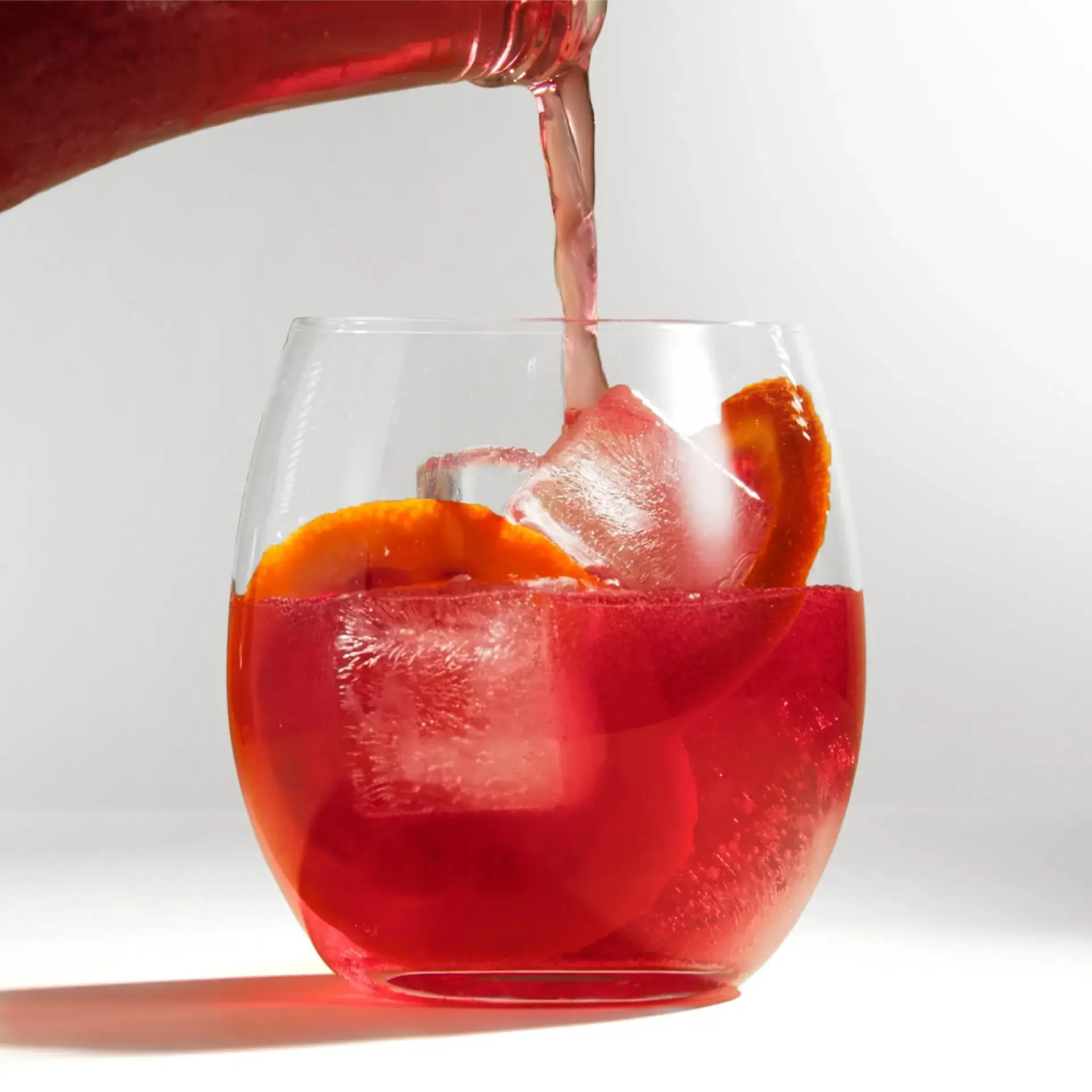 TÖST Sangria Non-Alcoholic Sparkling Beverage, 750mL - Image 5
