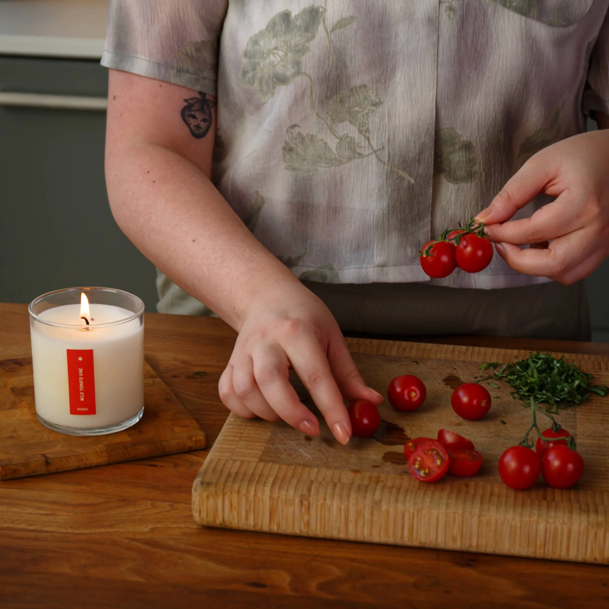 Wild Tomato Vine - Plant the Box Candle - 9oz. - Image 4